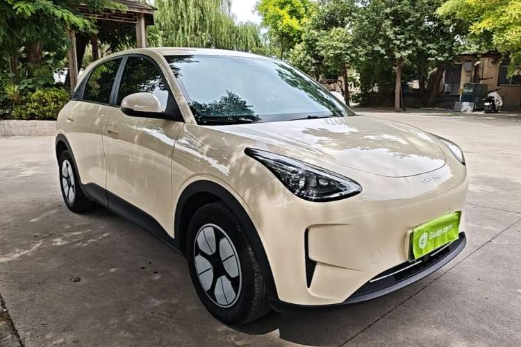 Used Geely Galaxy Geome 2025 310km Youth Edition Front Right 45 Deg