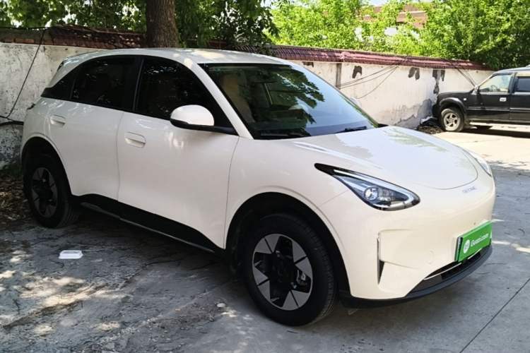Used Geely Galaxy Geome 2025 UP 410km Exploration Edition Front Right 45 Deg