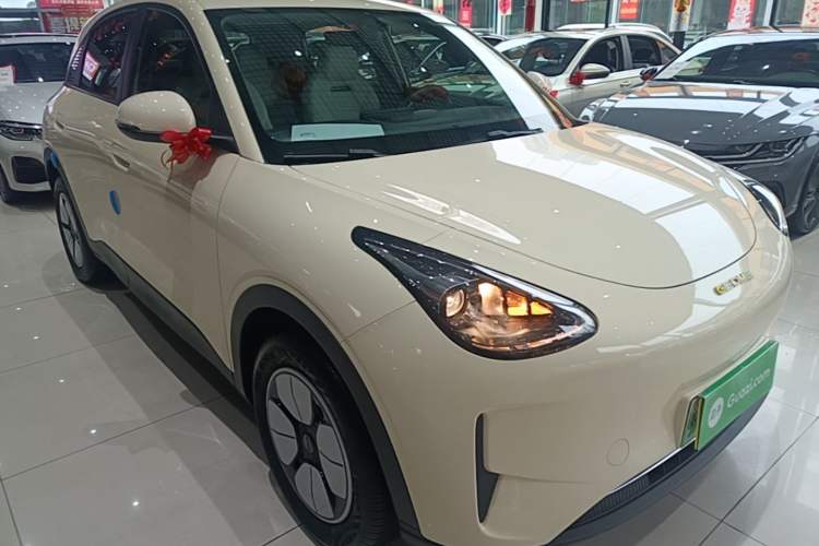 Used Geely Galaxy Geome 2025 310km Youth Edition Front Right 45 Deg