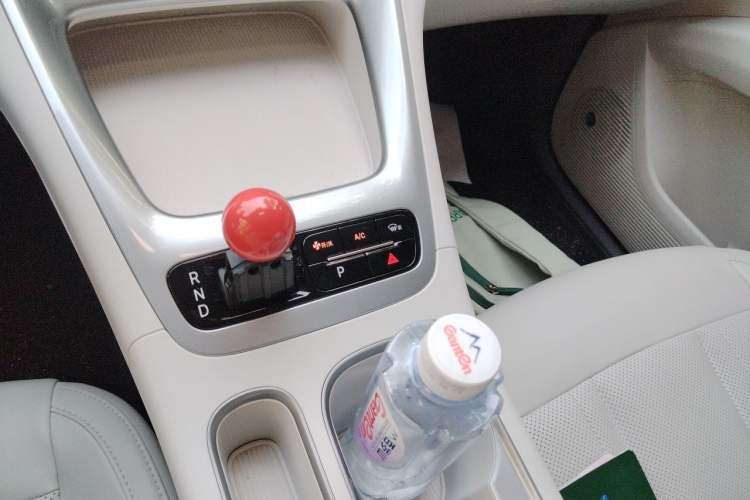 Used Geely Galaxy Geome 2025 310km Youth Edition Gear Lever