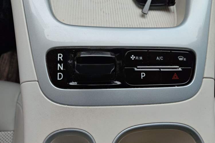 Used Geely Galaxy Geome 2025 310km Youth Edition Gear Lever