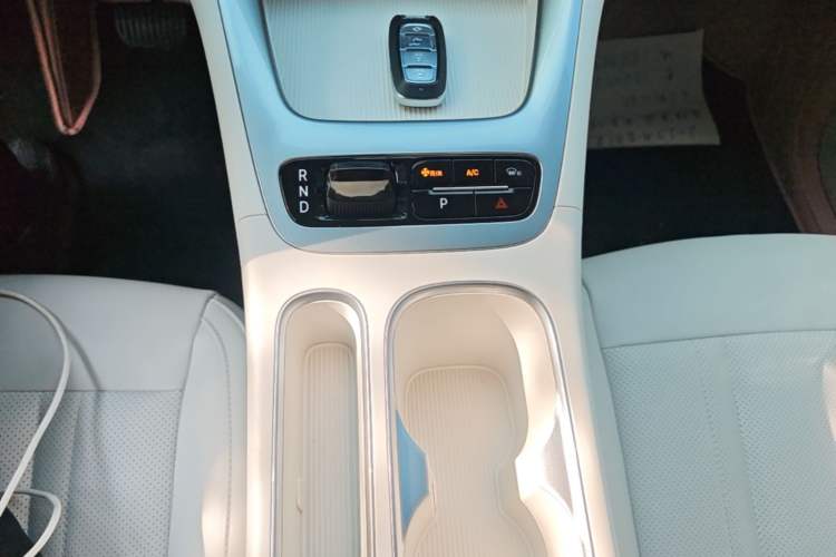 Used Geely Galaxy Geome 2025 310km Youth Edition Gear Lever