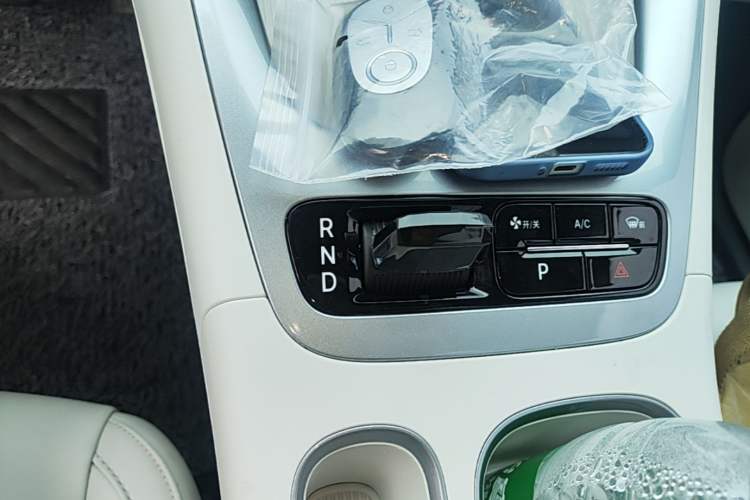 Used Geely Galaxy Geome 2025 310km Youth Edition Gear Lever