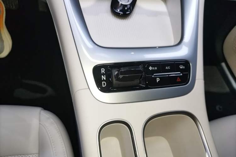 Used Geely Galaxy Geome 2025 310km Dream Edition Gear Lever