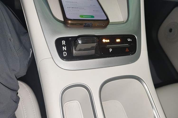 Used Geely Galaxy Geome 2025 310km Youth Edition Gear Lever