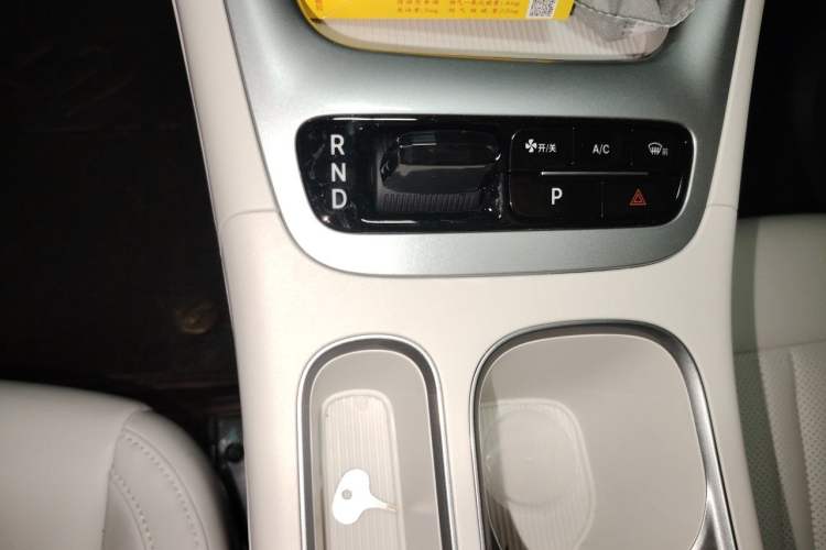 Used Geely Galaxy Geome 2025 310km Youth Edition Gear Lever