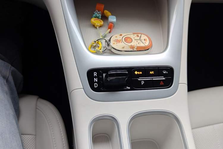 Used Geely Galaxy Geome 2025 UP 410km Exploration Edition Gear Lever