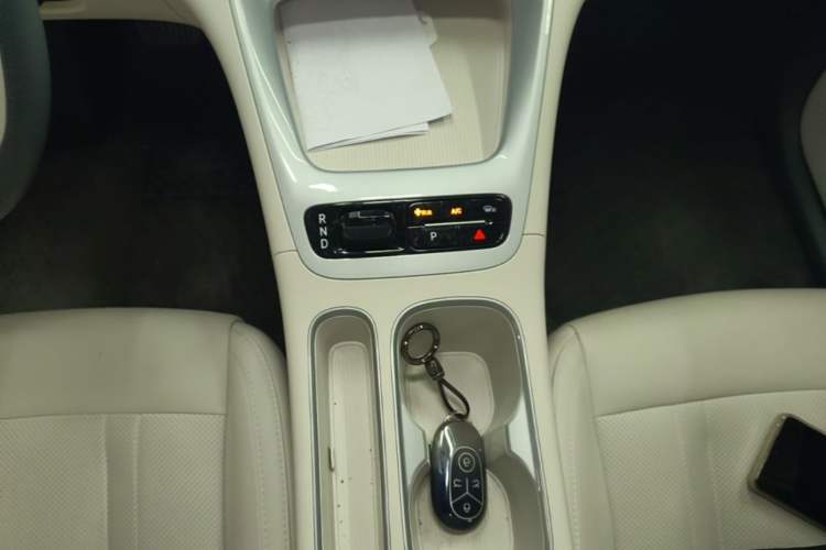 Used Geely Galaxy Geome 2025 UP 410km Exploration Edition Gear Lever