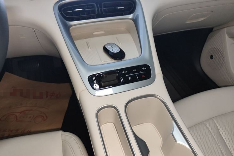 Used Geely Galaxy Geome 2025 UP 410km Exploration+ Edition Gear Lever