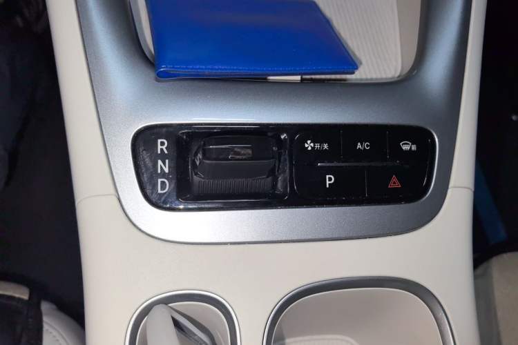 Used Geely Galaxy Geome 2025 310km Youth Edition Gear Lever
