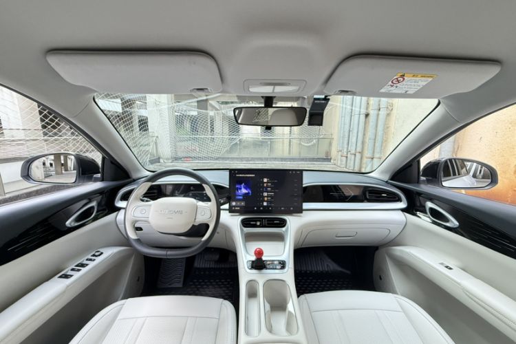 Used Geely Galaxy Geome 2025 UP 410km Exploration+ Edition Gear Lever