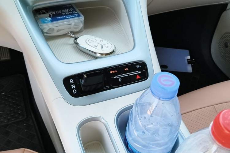 Used Geely Galaxy Geome 2025 UP 410km Exploration Edition Gear Lever