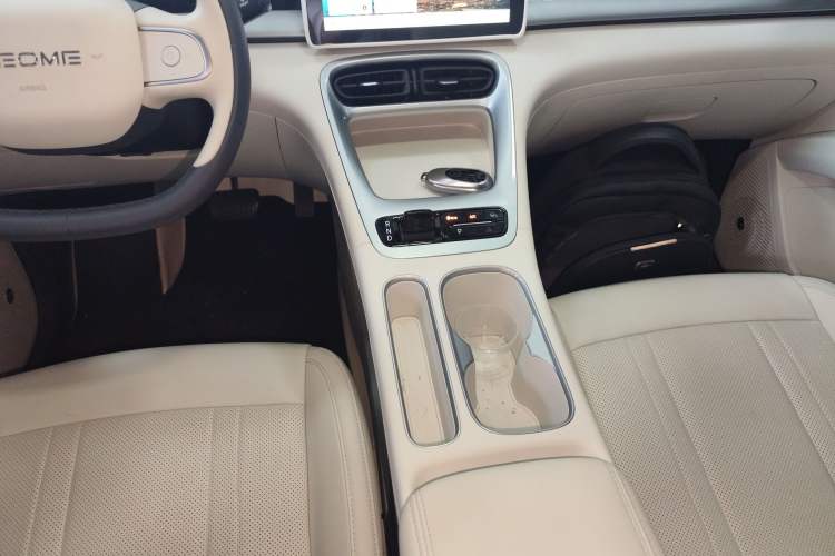 Used Geely Galaxy Geome 2025 310km Youth Edition Gear Lever