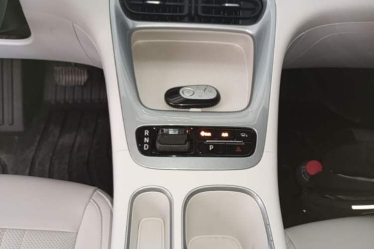 Used Geely Galaxy Geome 2025 310km Youth Edition Gear Lever