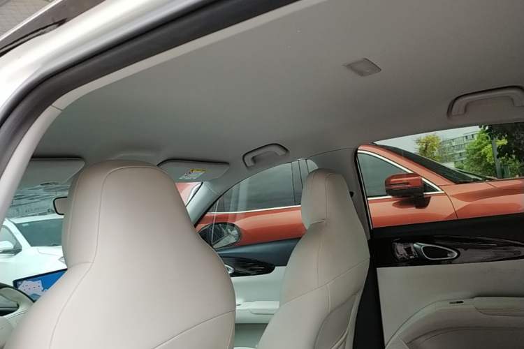Used Geely Galaxy Geome 2025 UP 410km Exploration Edition Headliner
