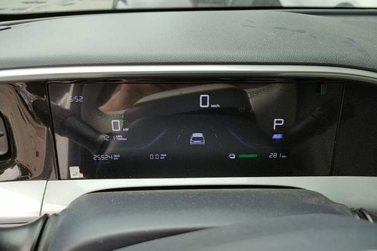 Used Geely Galaxy Geome 2025 UP 410km Exploration Edition Instrument Cluster