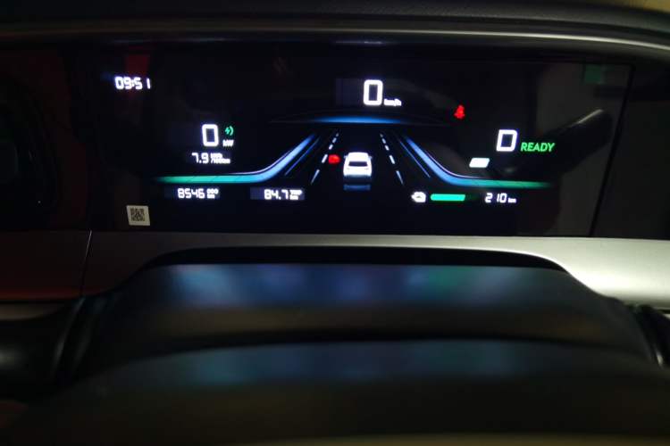 Used Geely Galaxy Geome 2025 310km Youth Edition Instrument Cluster
