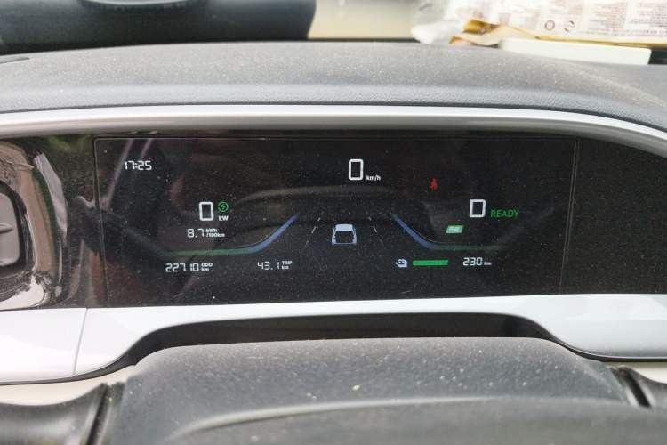 Used Geely Galaxy Geome 2025 310km Youth Edition Instrument Cluster