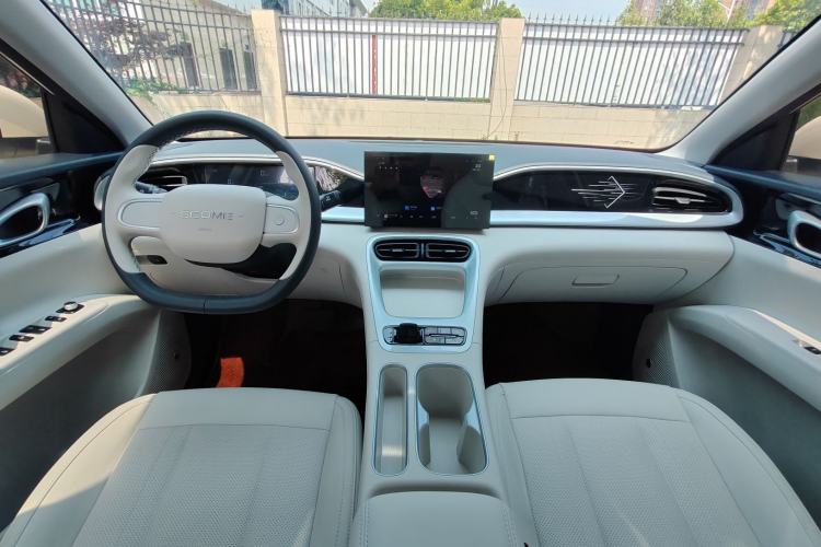 Used Geely Galaxy Geome 2025 310km Youth Edition Interior 4