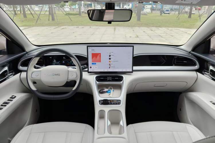 Used Geely Galaxy Geome 2025 310km Dream Edition Interior 5