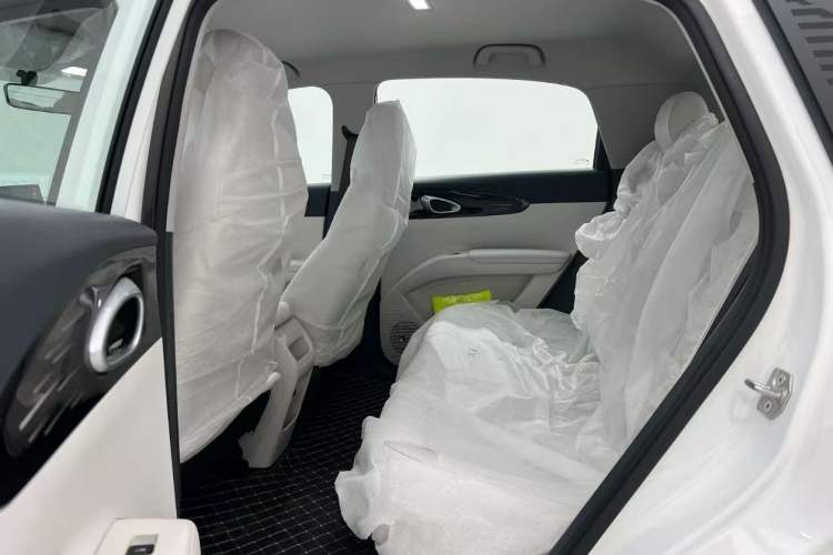 Used Geely Galaxy Geome 2025 310km Dream Edition Interior 6