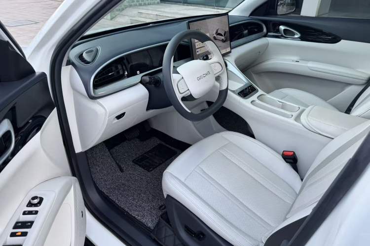Used Geely Galaxy Geome 2025 UP 410km Exploration Edition Interior 6