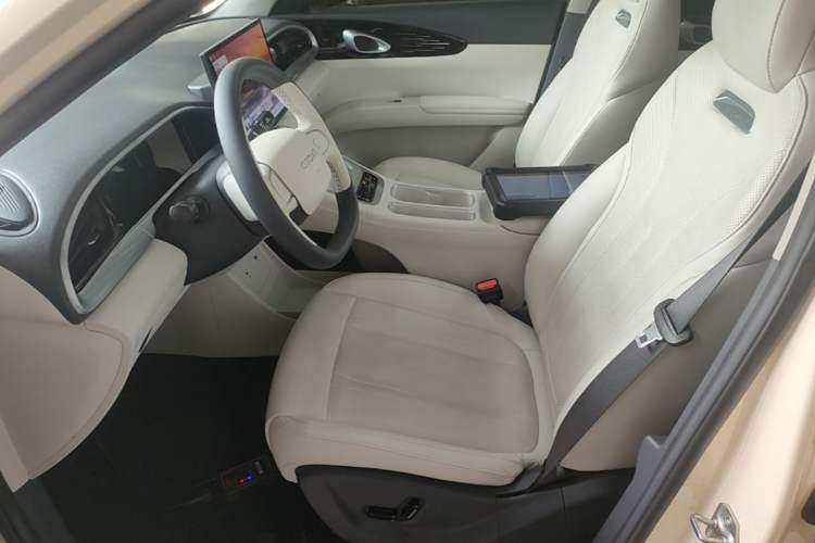 Used Geely Galaxy Geome 2025 UP 410km Exploration Edition Left Front Seat