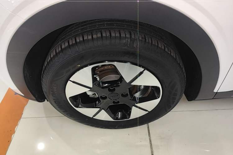 Used Geely Galaxy Geome 2025 310km Dream Edition Left Front Wheel Hub