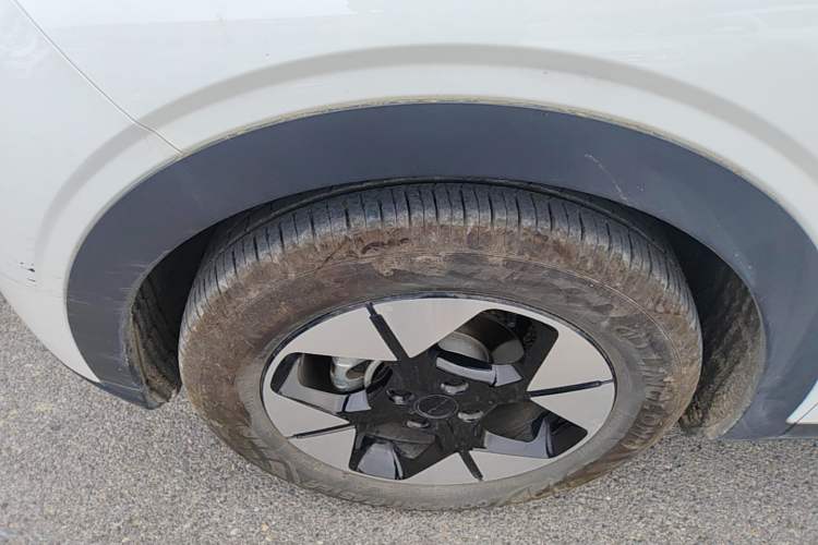 Used Geely Galaxy Geome 2025 310km Dream Edition Left Front Wheel Hub