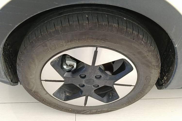 Used Geely Galaxy Geome 2025 310km Dream Edition Left Front Wheel Hub
