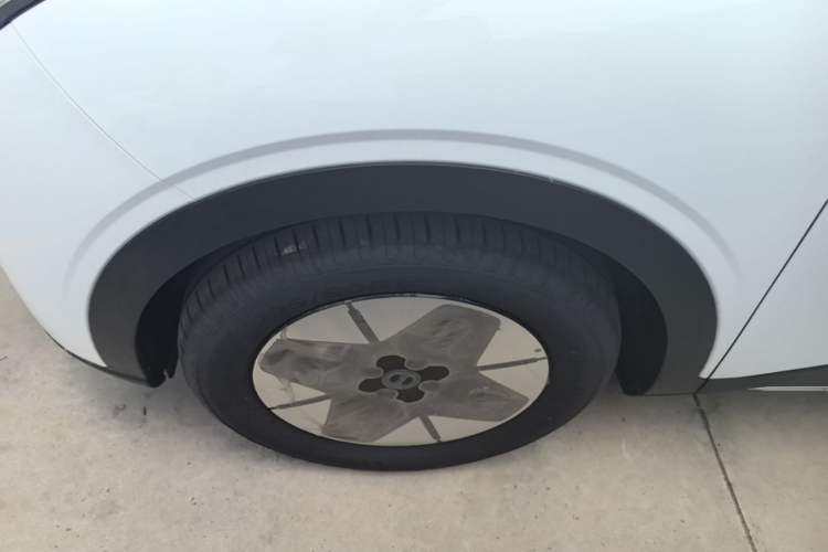 Used Geely Galaxy Geome 2025 310km Dream Edition Left Front Wheel Hub
