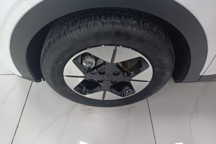 Used Geely Galaxy Geome 2025 310km Dream Edition Left Front Wheel Hub