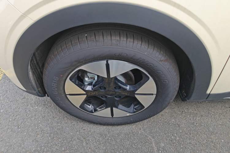 Used Geely Galaxy Geome 2025 310km Dream Edition Left Front Wheel Hub