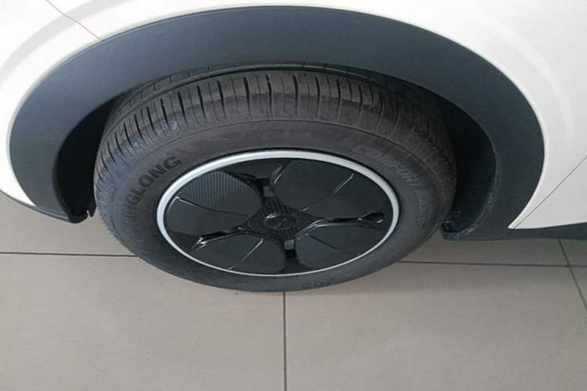Used Geely Galaxy Geome 2025 310km Youth Edition Left Front Wheel Hub