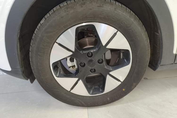 Used Geely Galaxy Geome 2025 310km Dream Edition Left Front Wheel Hub