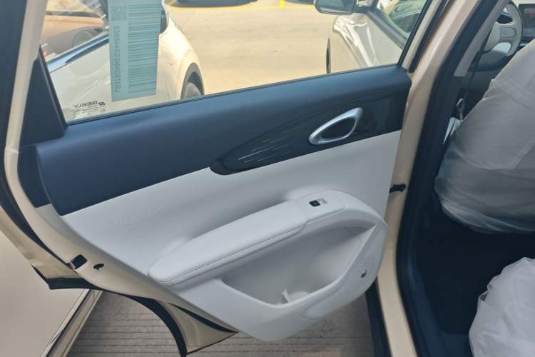 Used Geely Galaxy Geome 2025 310km Youth Edition Left Rear Door Interior