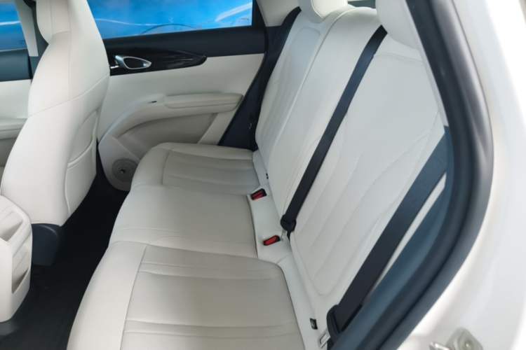Used Geely Galaxy Geome 2025 310km Youth Edition Left Rear Seat