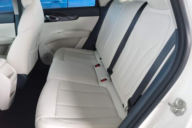 Used Geely Galaxy Geome 2025 310km Youth Edition Left Rear Seat