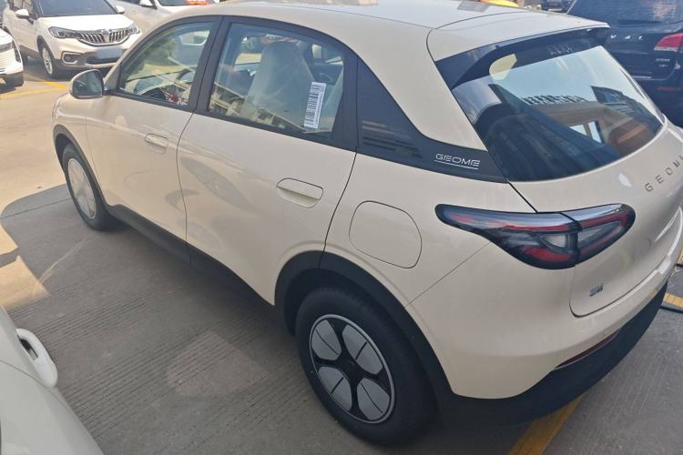 Used Geely Galaxy Geome 2025 310km Youth Edition Left Side