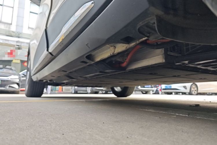 Used Geely Galaxy Geome 2025 UP 410km Exploration Edition Left Side Sill