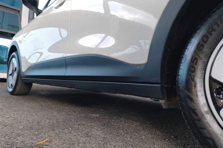 Used Geely Galaxy Geome 2025 310km Youth Edition Left Side Sill