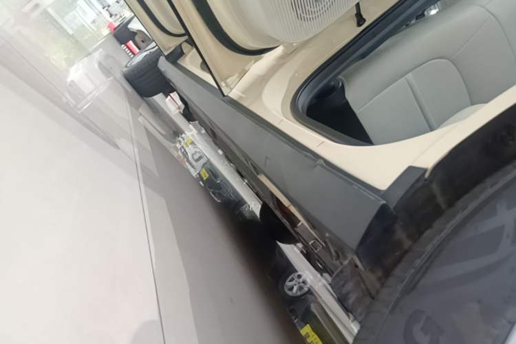 Used Geely Galaxy Geome 2025 310km Youth Edition Left Side Sill