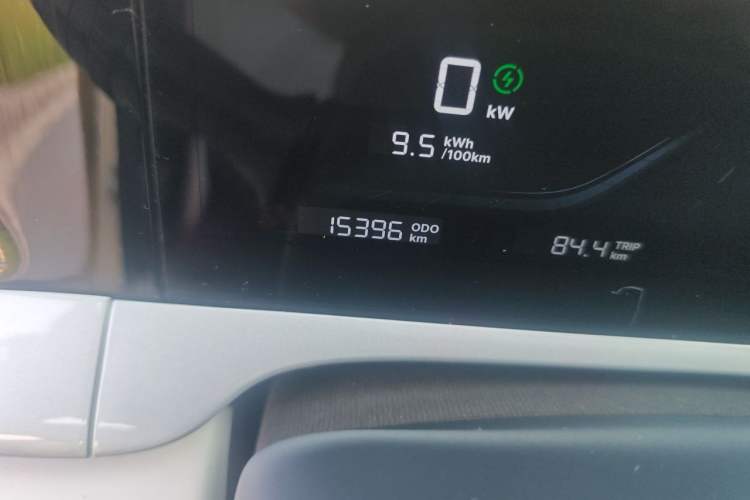 Used Geely Galaxy Geome 2025 UP 410km Exploration Edition Odometer Close Up