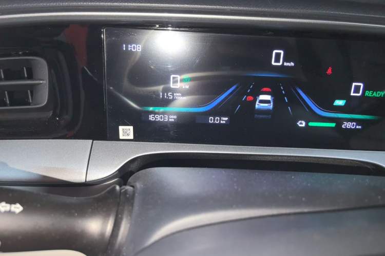 Used Geely Galaxy Geome 2025 310km Youth Edition Odometer Close Up