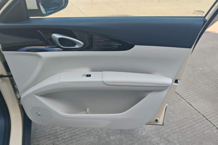 Used Geely Galaxy Geome 2025 310km Youth Edition Right Front Door Interior