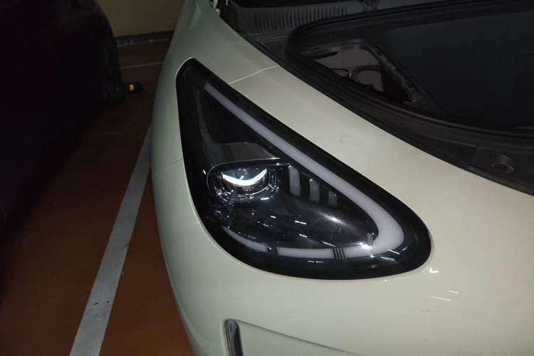 Used Geely Galaxy Geome 2025 UP 410km Exploration+ Edition Right Front Headlight