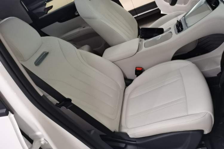 Used Geely Galaxy Geome 2025 UP 410km Exploration Edition Right Front Seat