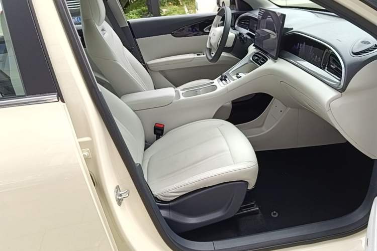 Used Geely Galaxy Geome 2025 UP 410km Exploration+ Edition Right Front Seat