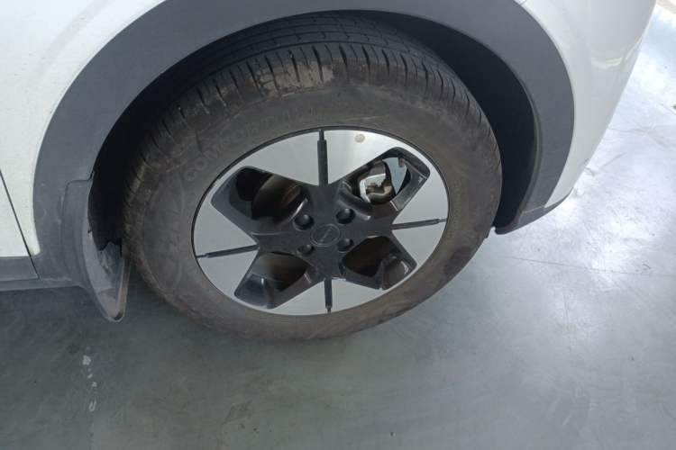 Used Geely Galaxy Geome 2025 310km Dream Edition Right Front Wheel Hub