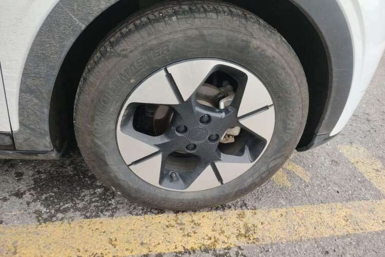 Used Geely Galaxy Geome 2025 UP 410km Exploration Edition Right Front Wheel Hub